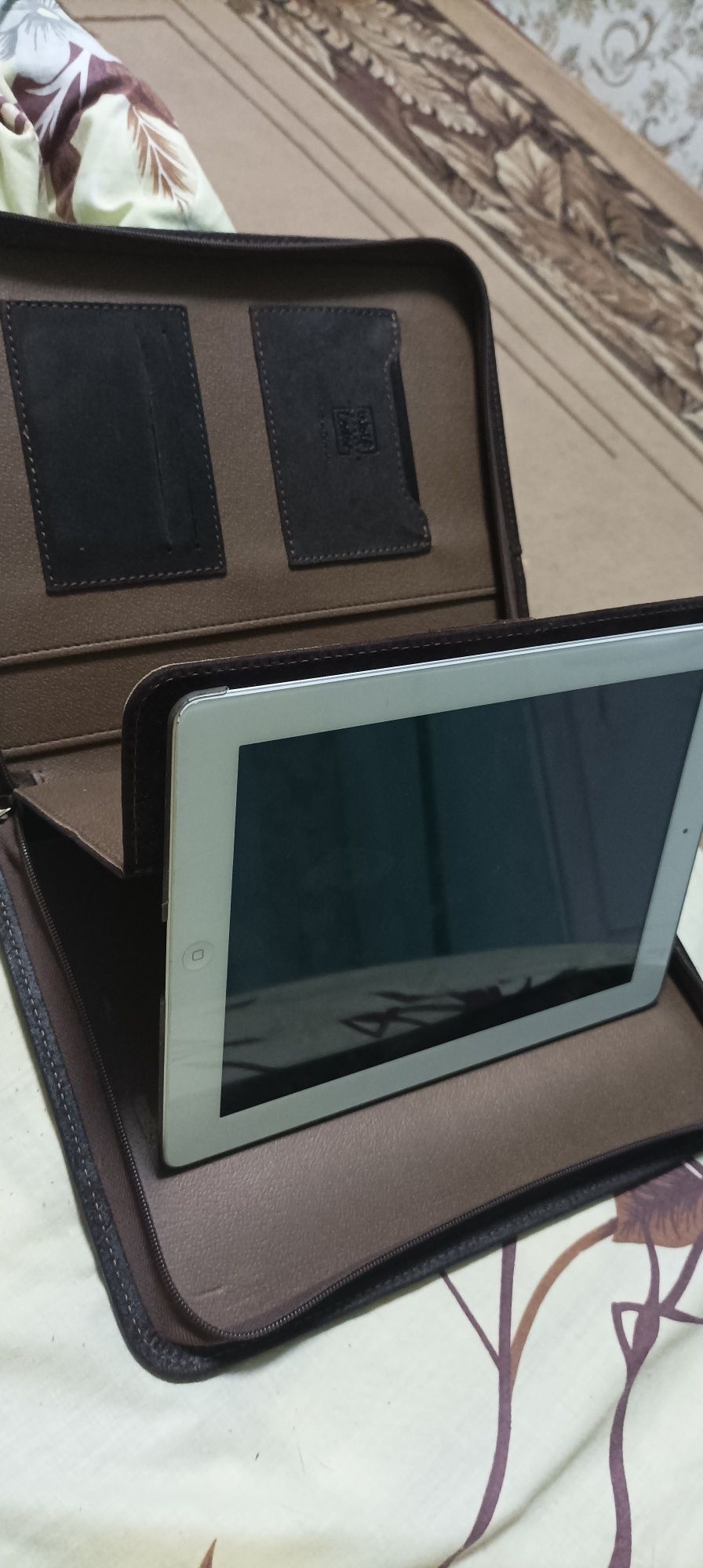 Продам ІPad mini в отличном состоянии