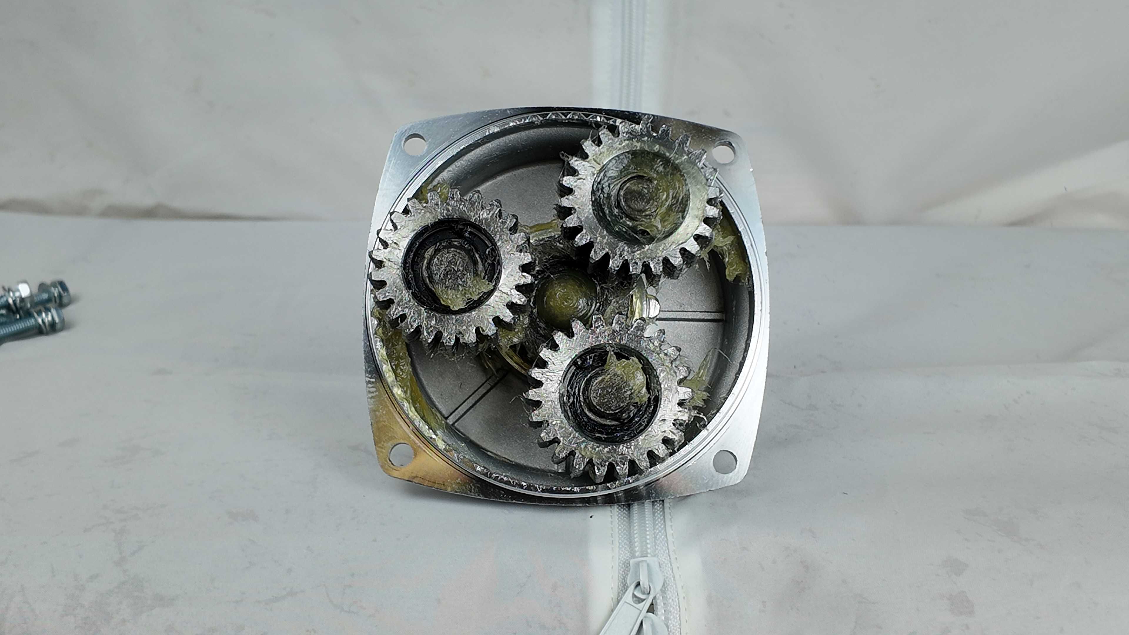 Безщітковий BLDC електродвигун 700W 48V 500 rpm планетарный редуктор