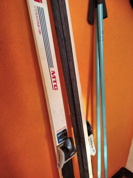Лижі бігові Fischer з палицями і ботинками 39