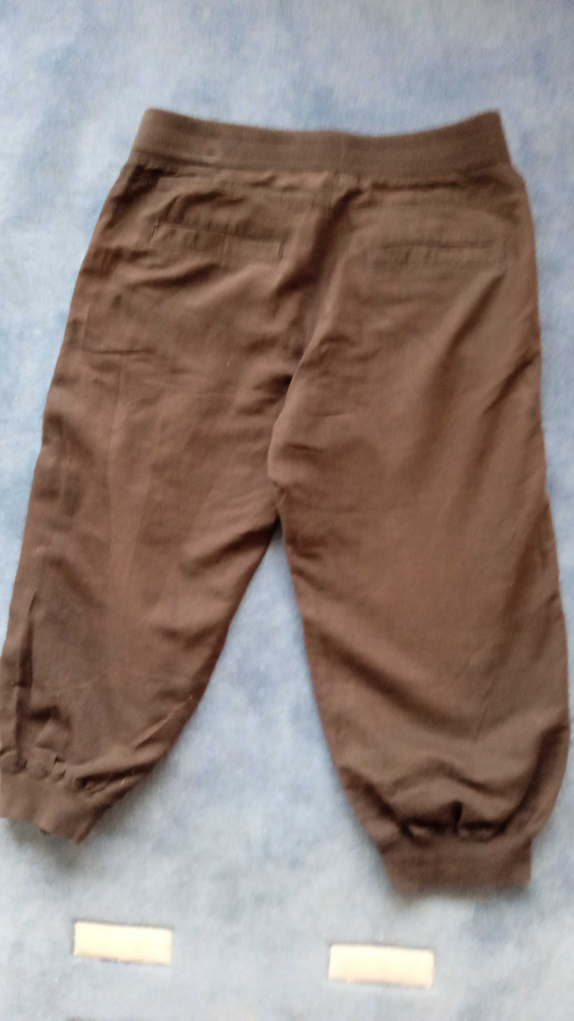 Spodnie  damskie, krótkie, brązowe, H & M, rozmiar 38.