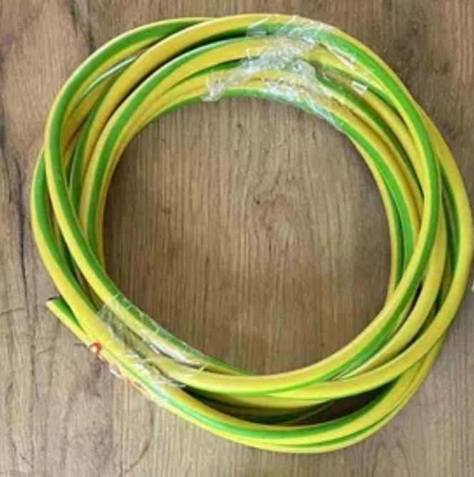 Pięć odcinków po 5 metrów przewodu 1x25mm2 .LINKA