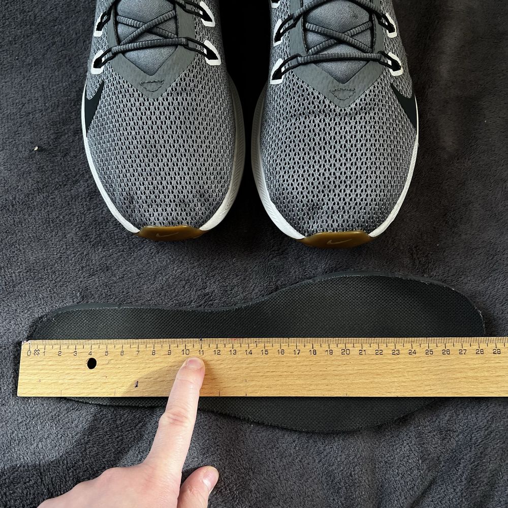 Чоловічі кросівки Nike Qvest running. P. 44,5.