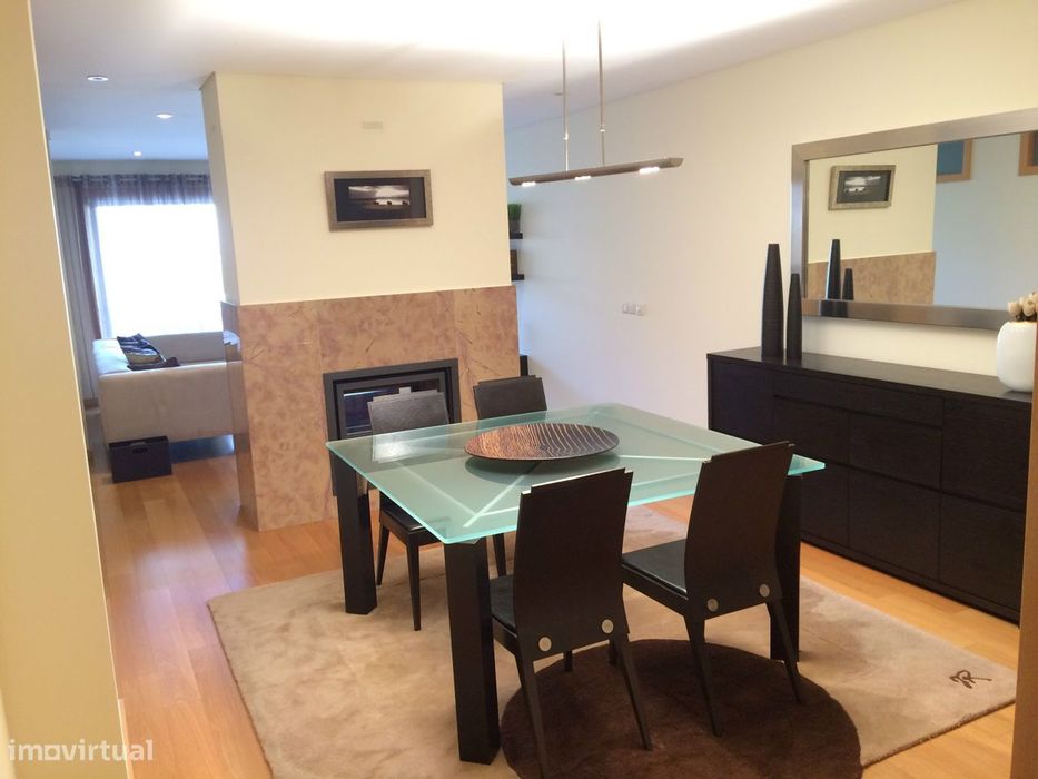 Apartamento T3 Arrendamento em Nogueira, Fraião e Lamaçães,Braga