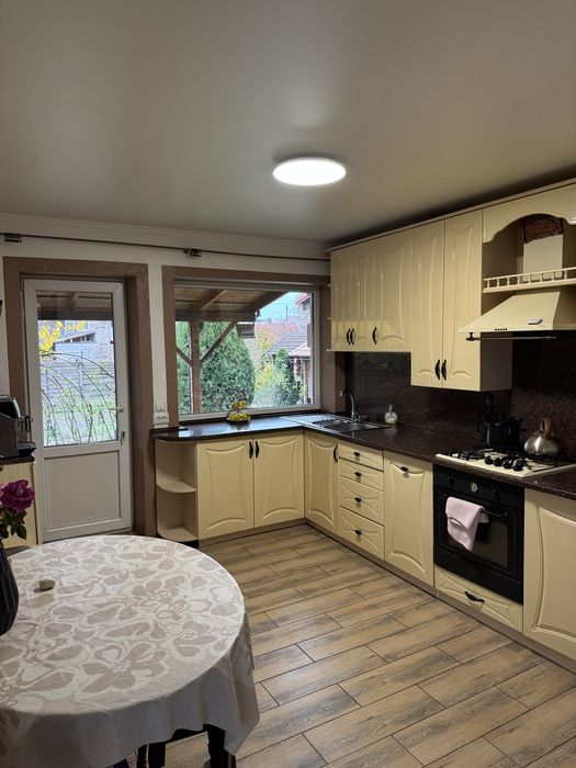 Передам в гарні руки власний будинок