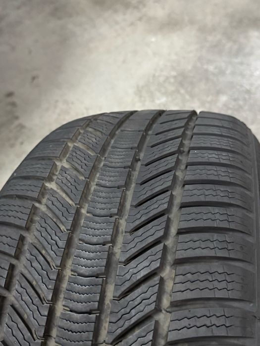 Pneu Continental 245 45 R18