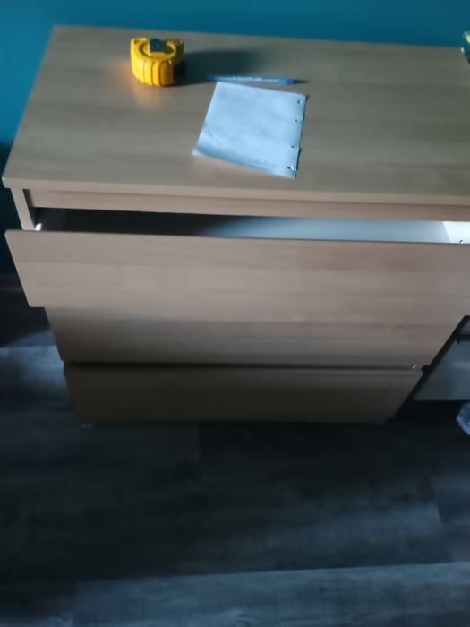 Używana komoda mała