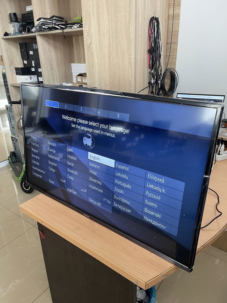 Panasonic HX580 43” Уценка