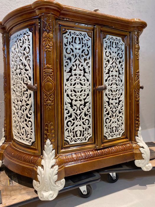 Zabytkowy Zeliwny Piec Koza Kominek