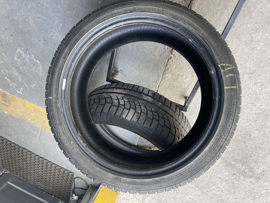 Шини зимові R18 225 40 Nokian WRa3 WRa4 Склад Осокорки