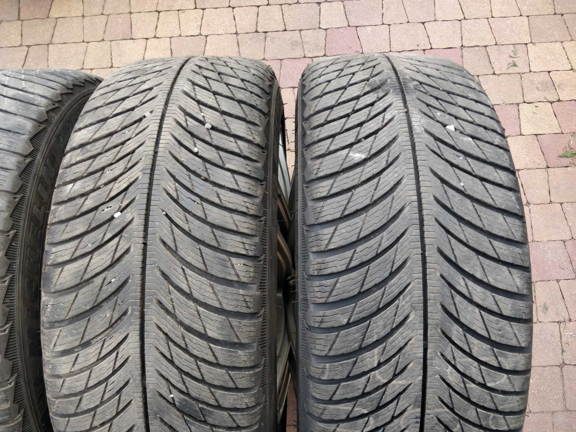 3455. Koła zimowe Mercedes W246 W205 5x112 ET44 225/45/18 Michelin 22r