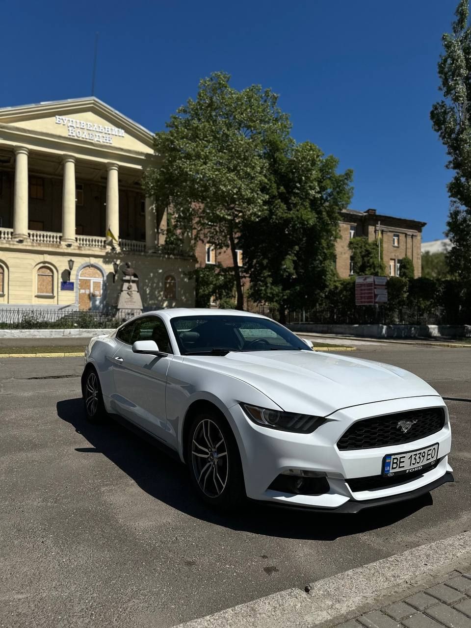 Ford Mustang Turbo 320hp