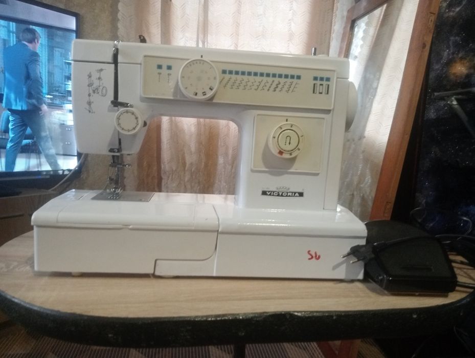 Швейна машина в гарному стані