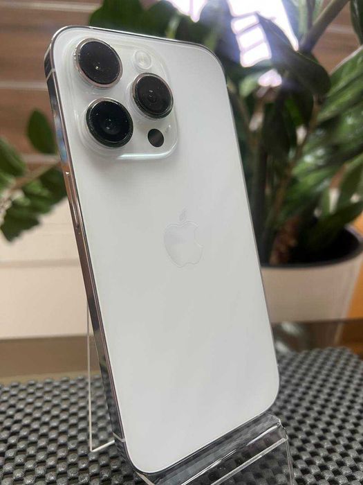 Iphone 14 Pro 128 Gb від магазину Apple Párk з гарантією 5 міс.
