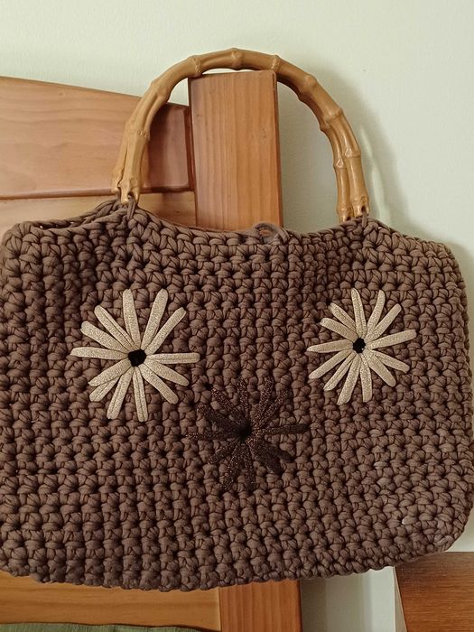 Bolsa Senhora em Croché