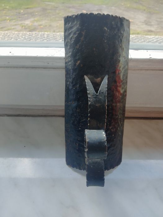 Kuta ozdoba na ścianę z epoki PRL-u