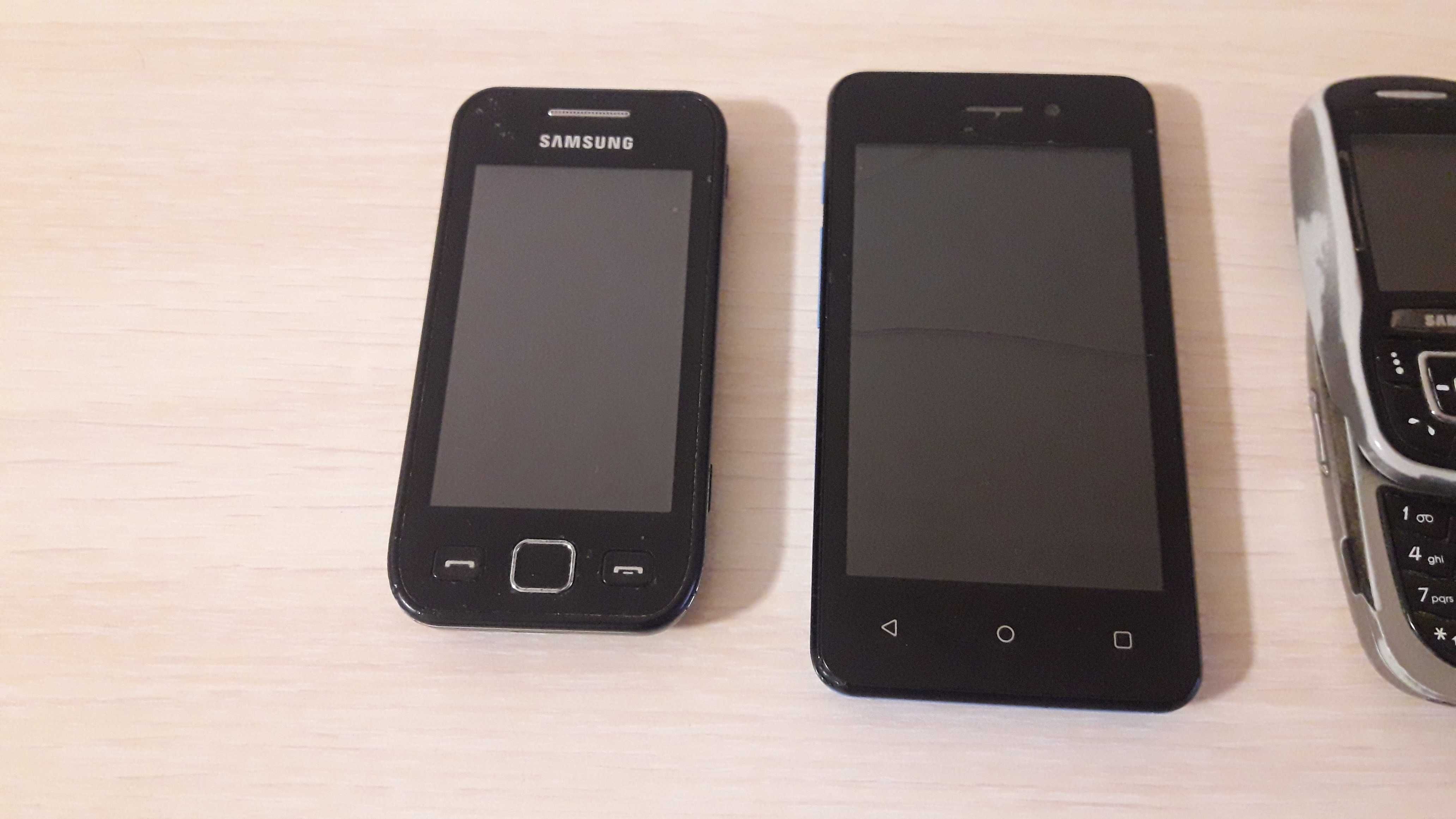 Мобільні телефони SAMSUNG.