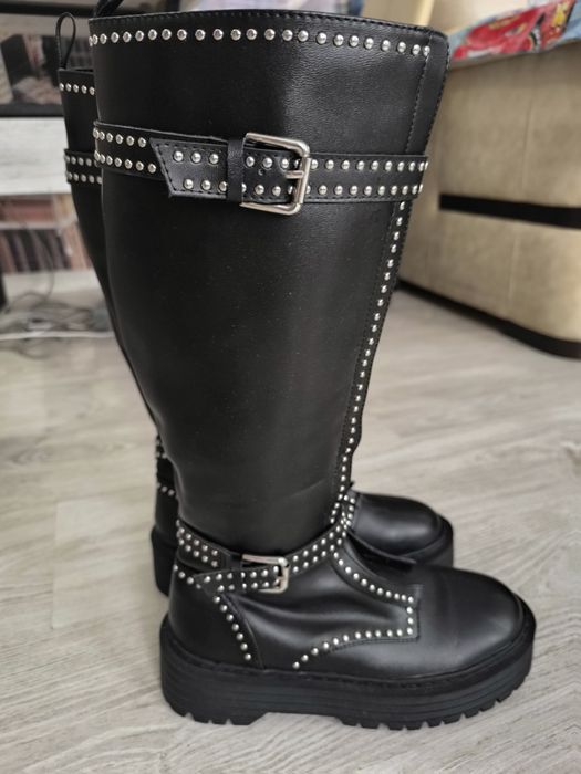 Жіночі високі берці