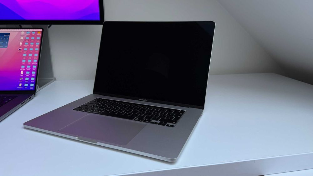 MacBook Pro 16” (2019) – i7 / 16 GB RAM / 512 GB SSD