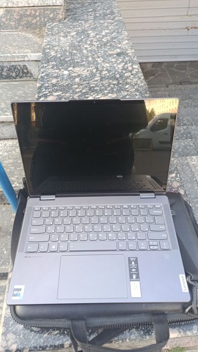 Продам ноутбук Yoga