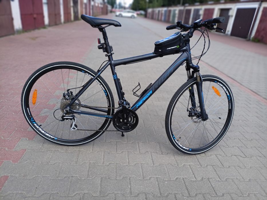 Rower Merida Crossway 20-D

Wysyłka DHL po przedpłacie +30zł.