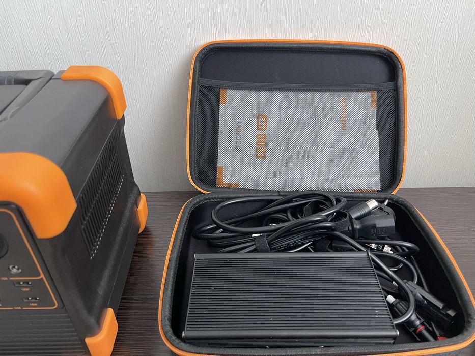 Портативна зарядна станція Pecron E600LFP -  614Wh, 1200W