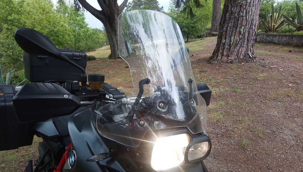 BMW F 700 GS 
Máquina ideal para os seus passeio de fim de semana