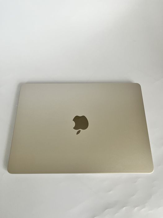 MacBook air 13 M2 2022 16ram 256gb як новий,батарея 100%