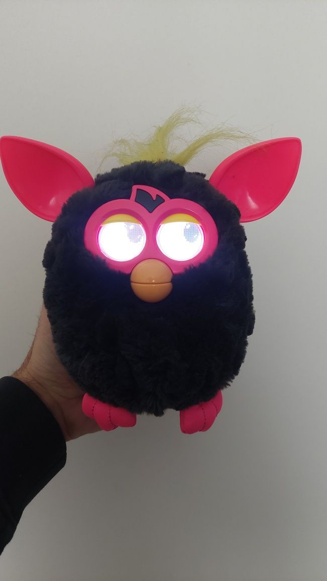 Furby preto rosa hasbro 2012