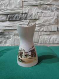 Wazonik porcelana Budapest aquincum