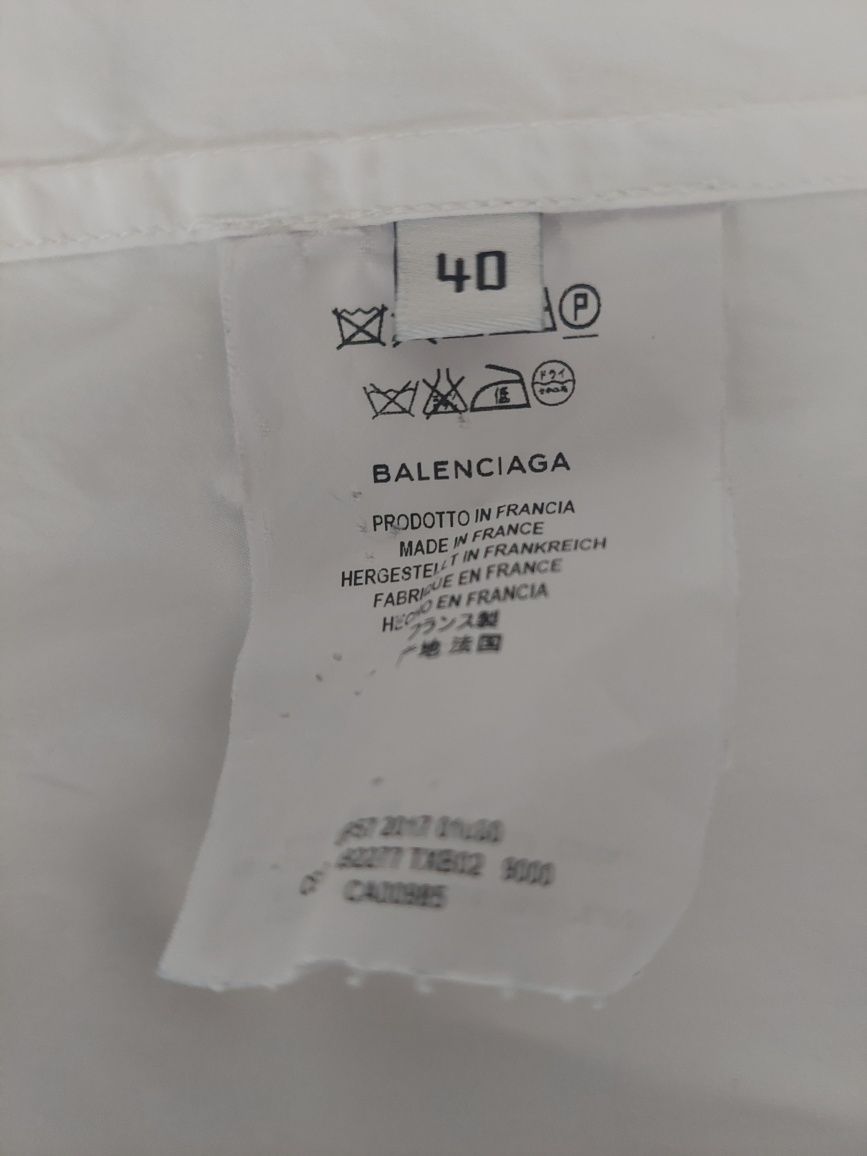 Biała, męska koszula.  Balenciaga.  Rozmiar 40.