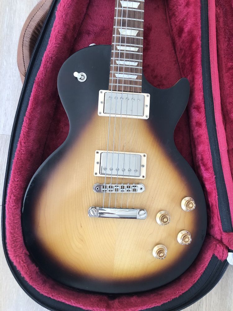 Gibson Les Paul tribute 2021