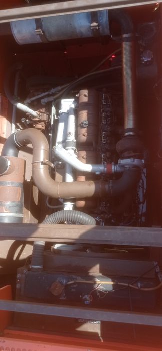 Комбайн зернозбиральний Dronningborg 7500