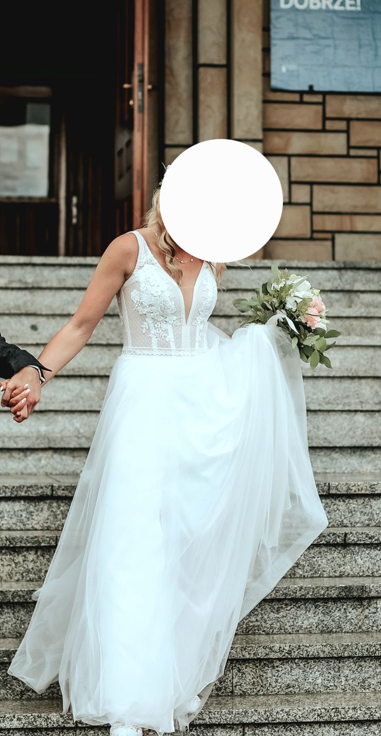 Suknia ślubna śmietankowa