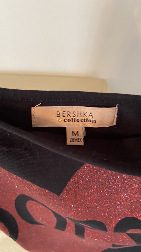 Bluzka bershka S 36 M 38 czarna serce brokatowa bez rękawa