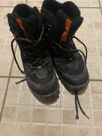 Ciepłe zimowe buty trekkingowe Decathlon wodoodporne rozm.32