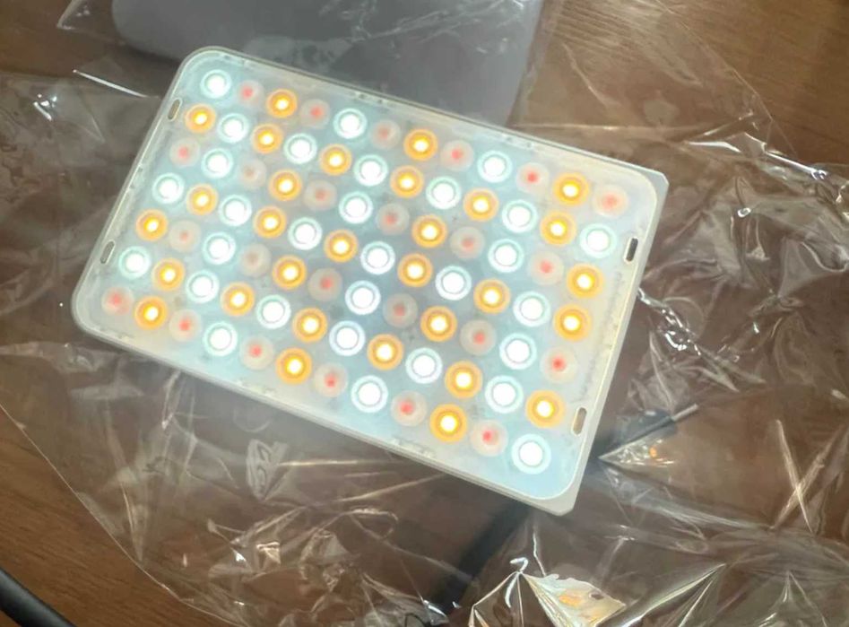 amaran Ace 25c LED Mini On-camera Light