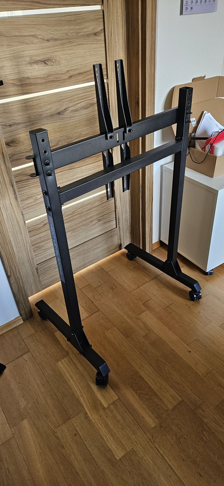 Stelaż na monitor/telewizor Next Level Racing