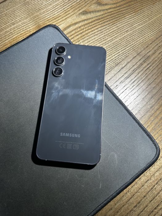 Продам самсунг s23fe