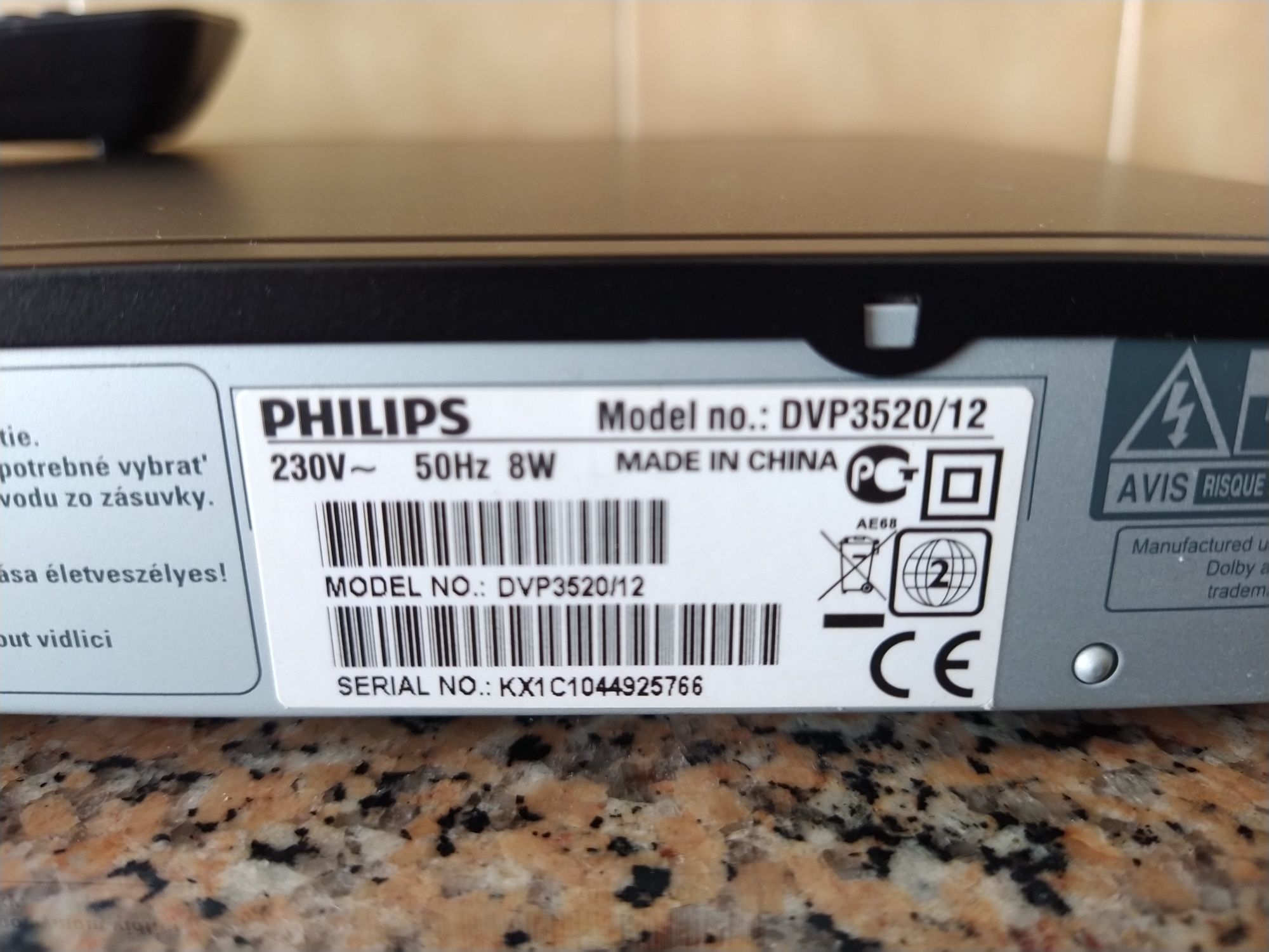 DVD da Philips com comando remoto.