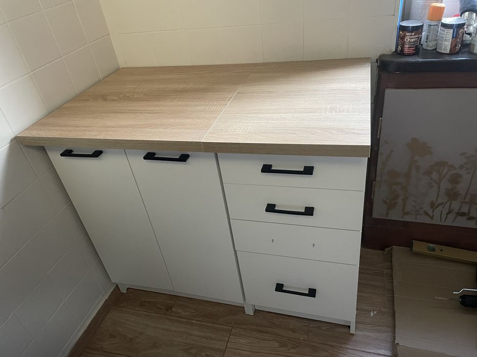 Skrecanie mebli montaz skladanie mebli naprawa rozbiorka