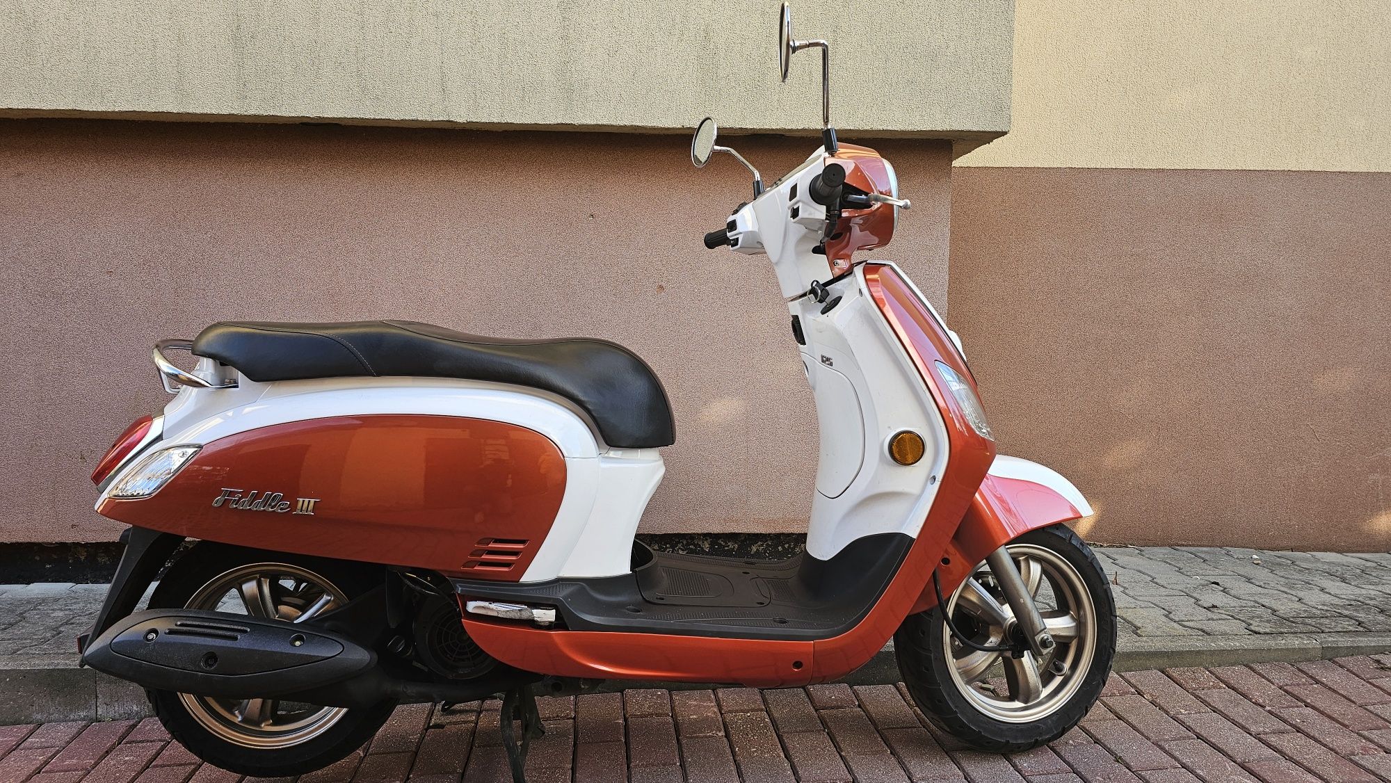 Sym foddle 3  125/50 kopia vespa lub zamienię transport