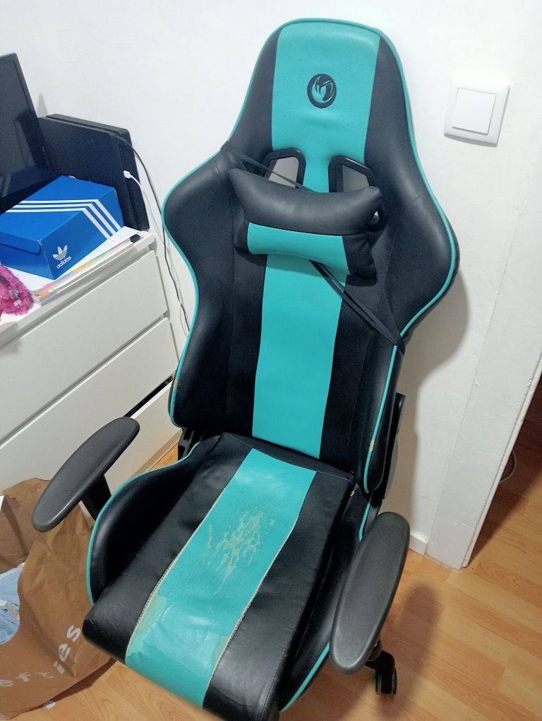 Cadeira gamer usada