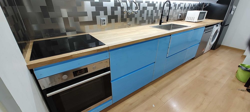 Montagens de cozinhas, roupeiros e moveis de casas de banho