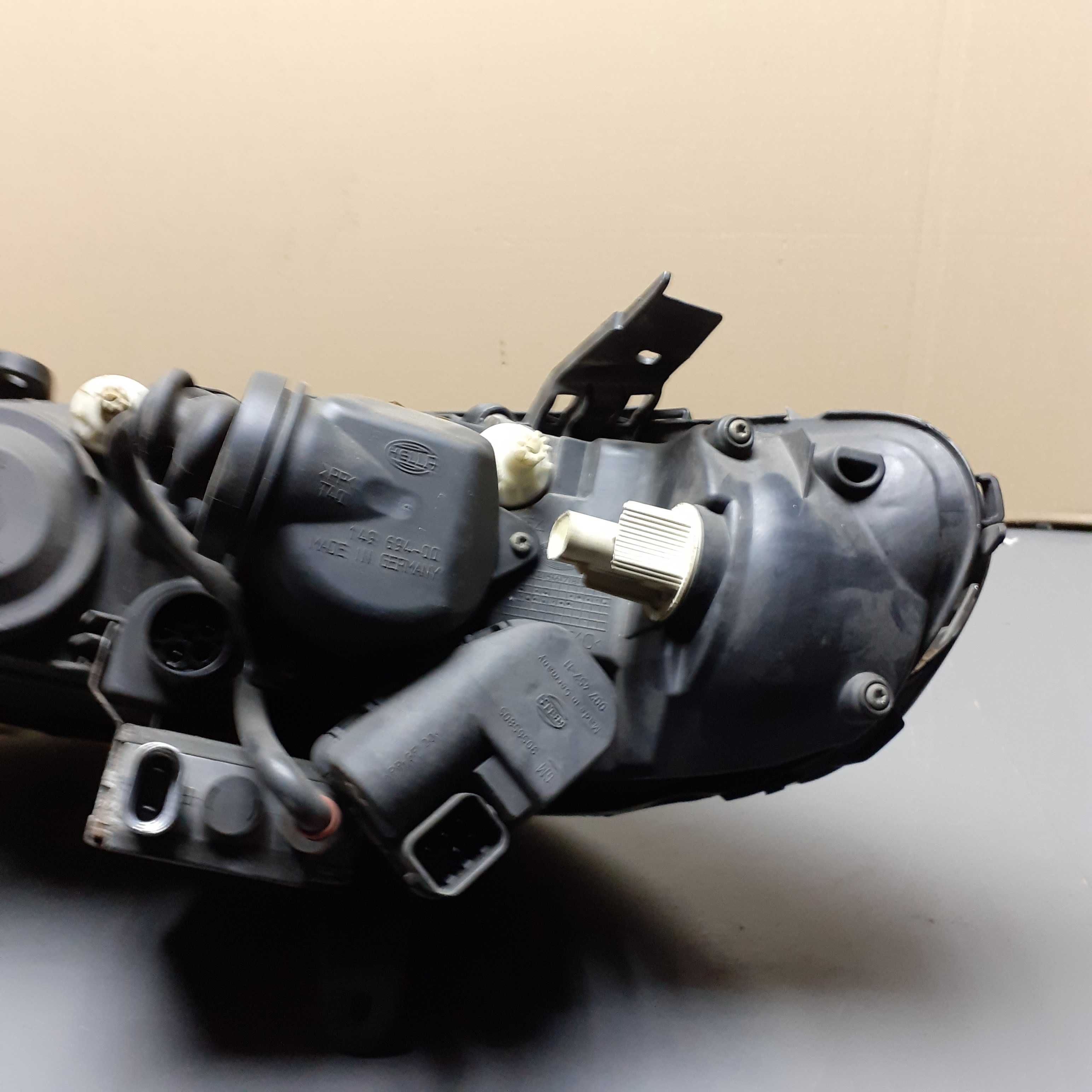 Lampa przednia Opel Omega Ksenon prawa