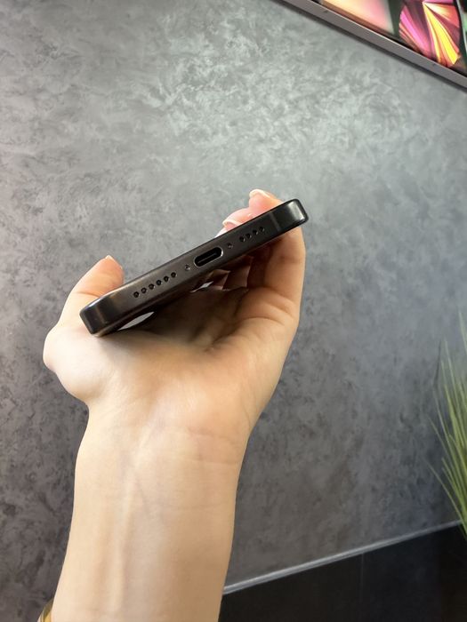 Used IPHONE 15Pro Max 512 Black Titanium Neverlock Костюшка,5 igrand