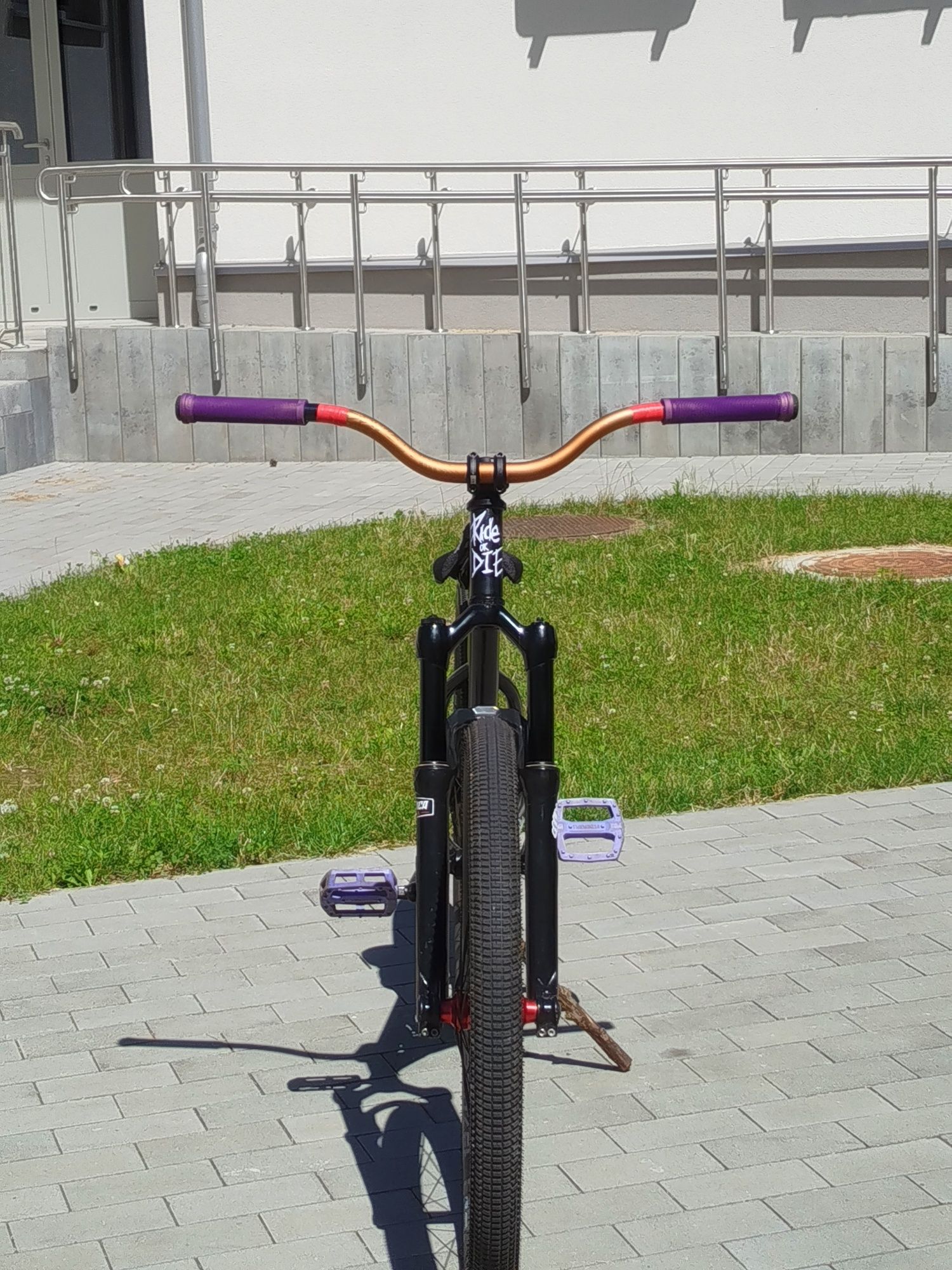 Dirt NS metropolis Custom (street)