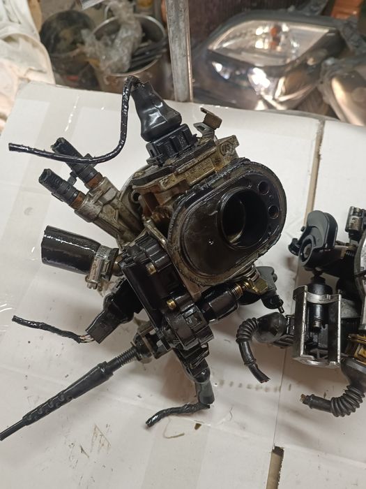 Моноінжектор volkswagen golf 3 1,8 passat 4 1,8  volkswagen 1,8