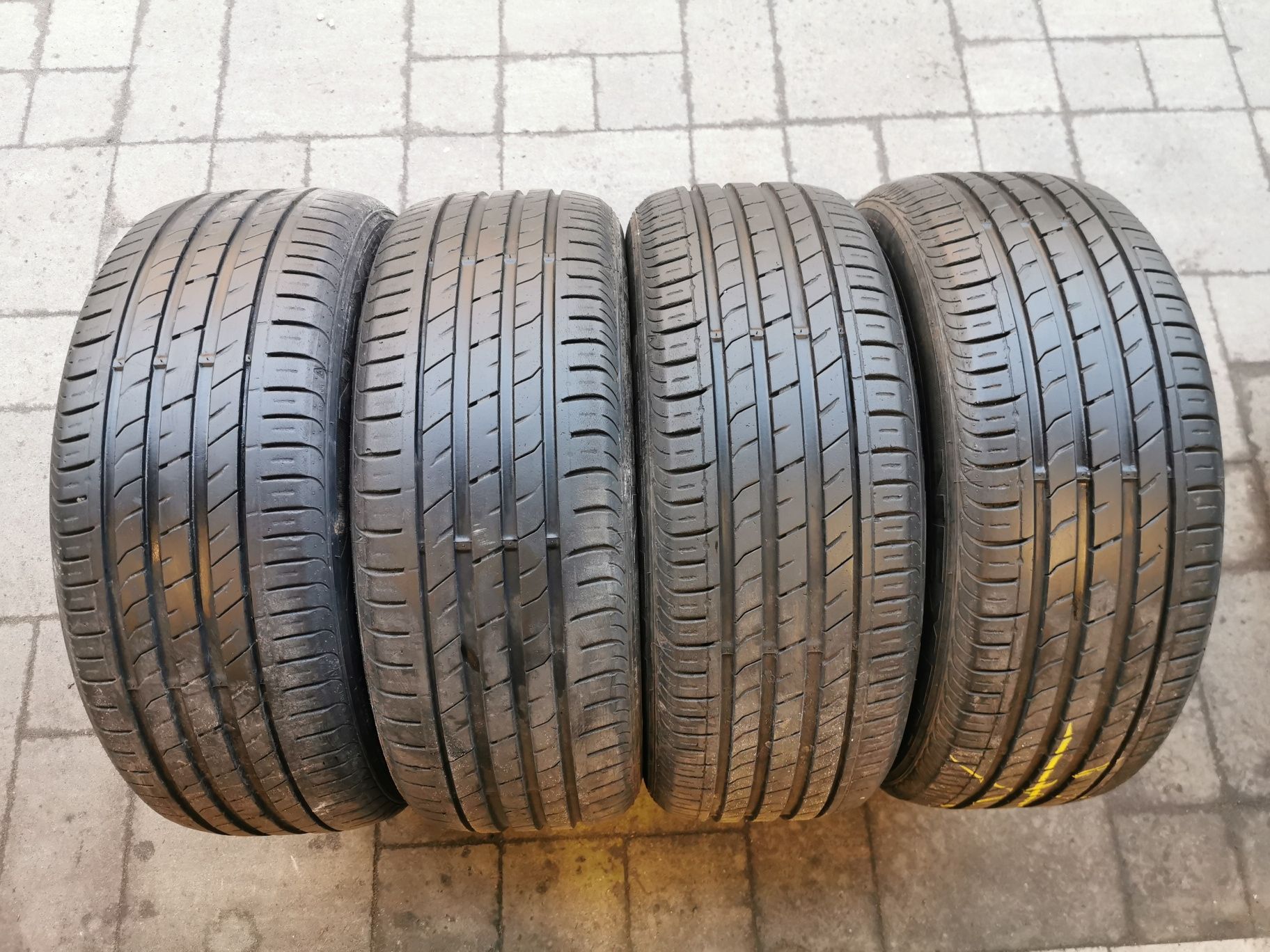 Летняя резина 215/55 R16 Nexen