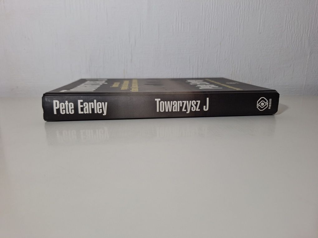 Pete Earley Towarzysz J