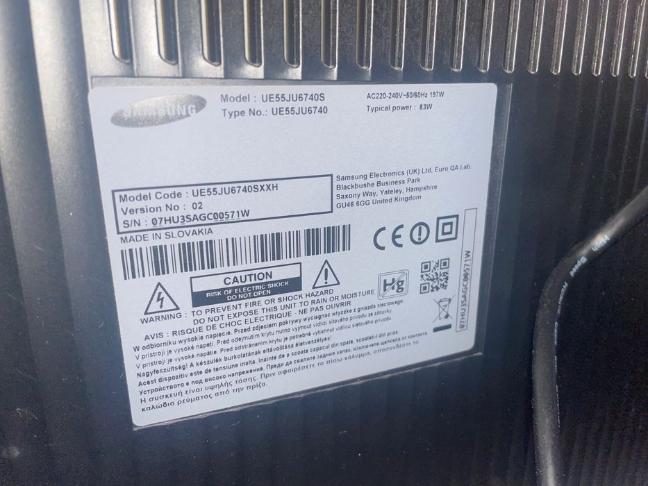 SAMSUNG Smart TV model UE55JU6740S